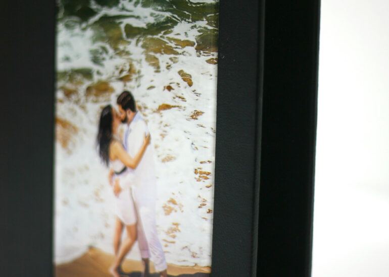 Acrilico-HD-cameo-protector-alrededor