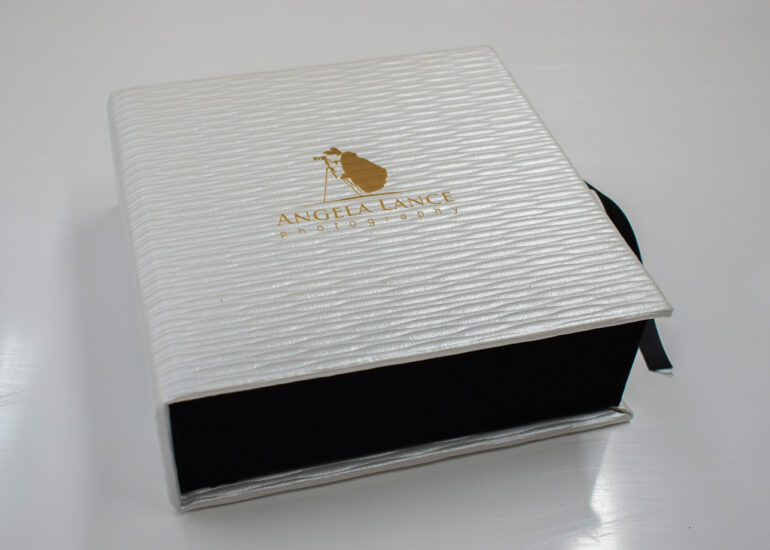 Caja piel completa y pan de oro album digital